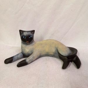 3 Three Hands Corp Sylmar Laying Cat Shelf  Figurine Decor Gray/Black Blue Eyes